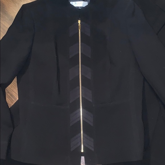 Black and gold Tahari suit - Picture 4 of 7
